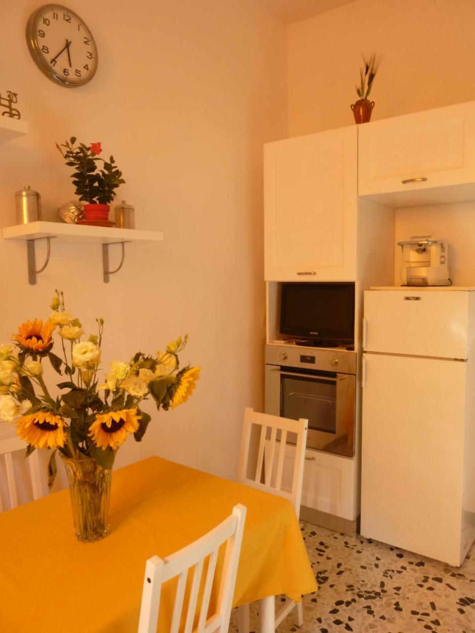 Termini Station apartment AI DUE CORTILI presso le mura aureliane Rome Extérieur photo